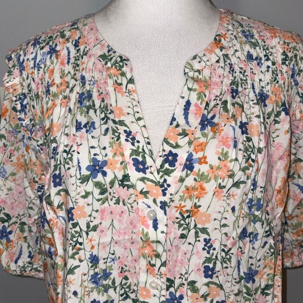 Tommy Hilfiger short sleeve smocked‎ yoke top v-neck floral size L NEW - Picture 2 of 9